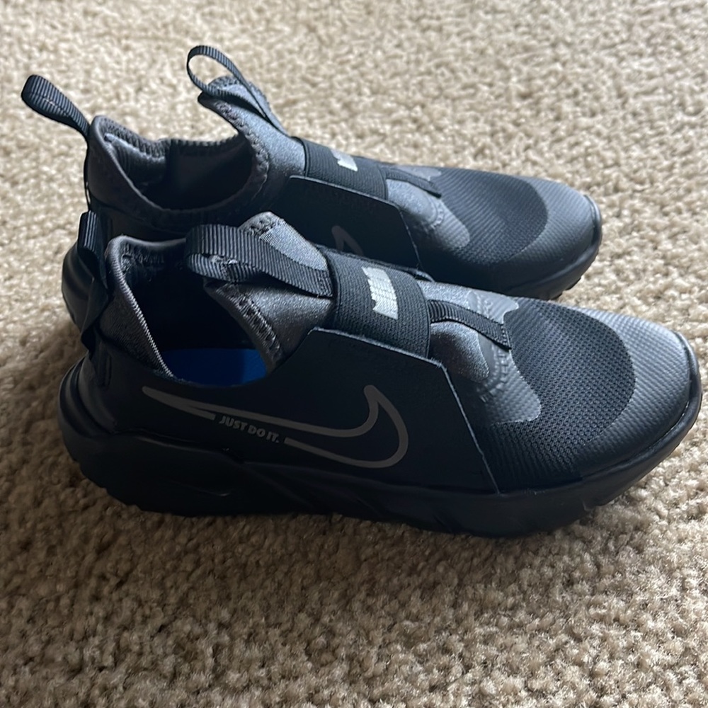 *Brand New* Little kids Nike Flex Runner